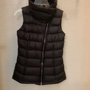 Athleta downabout vest deals